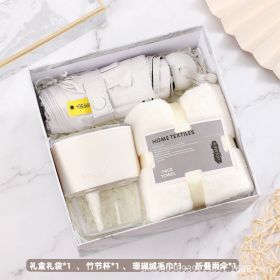 Christmas Business Partner Gift Set (Option: White TG 8-20x20x8,5cm)