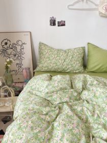 Cream Xia Zhi Ins Floral Vintage Cotton Four-piece Set (Option: Small Spring Buds-1.5m Flat Sheet 4pcs)